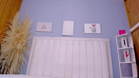 Pau online show from 11/12/25, 07:24