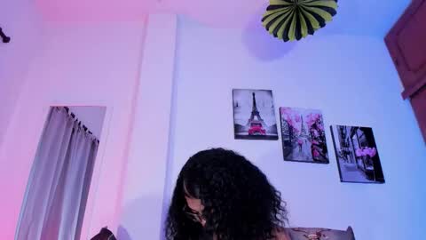 Pau online show from 12/20/25, 01:18