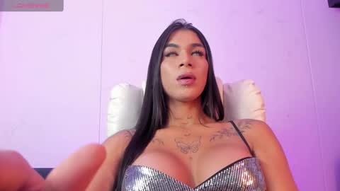 Snapshot of paulett_g chatting on 02/16/25, 02:42 Paulett  online show from 02/16/25, 02:42