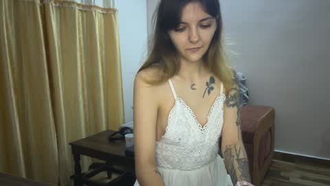 Isla  Chase online show from 12/01/24, 04:29