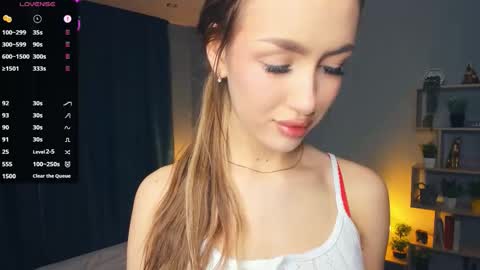 Snapshot of paulettelafevre chatting on 01/10/26, 07:48 Eva online show from 01/10/26, 07:48