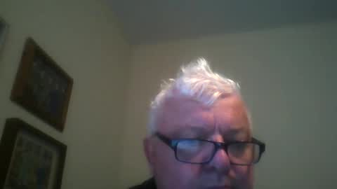 paulgn365 online show from 10/04/25, 08:23