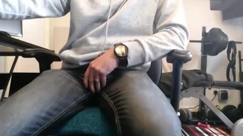 Snapshot of paulie120464 chatting on 10/18/25, 11:44 paulie120464 online show from 10/18/25, 11:44