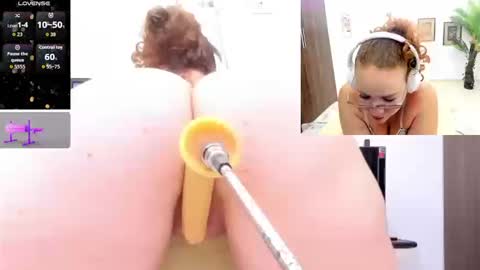 Paulina Davis  online show from 09/23/25, 04:04