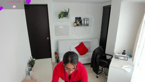 Snapshot of paulina_dossantos chatting on 05/21/26, 06:37 paulina online show from 05/21/26, 06:37