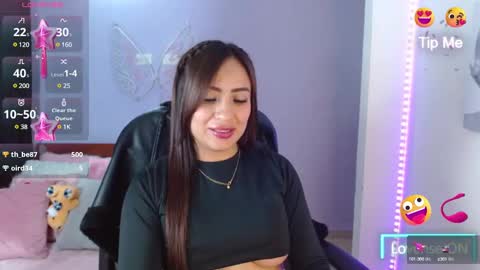 Snapshot of paulina_galvis2700 chatting on 12/23/24, 03:23 paulina online show from 12/23/24, 03:23