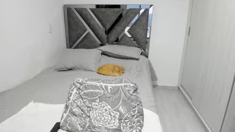 Paulina online show from 02/14/26, 10:50