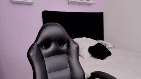 PAULINA  online show from 03/27/26, 09:03