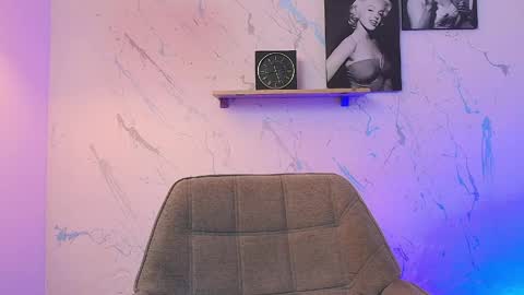 PAULINA  online show from 05/27/26, 05:26