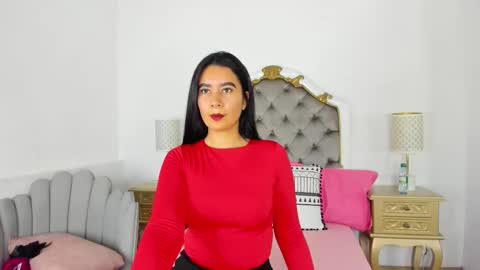 paulina lux online show from 02/11/26, 08:03