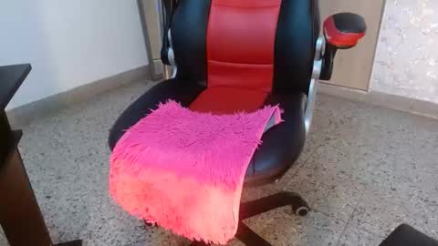 Paulina Rubio online show from 02/21/25, 10:37