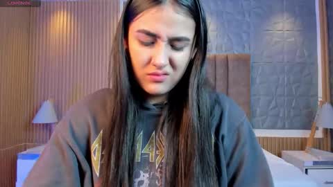 Snapshot of paulina_sweett chatting on 12/21/25, 11:50 Paulina online show from 12/21/25, 11:50