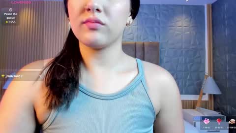 Snapshot of paulina_sweett chatting on 12/22/25, 01:41 Paulina online show from 12/22/25, 01:41