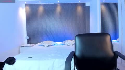 Snapshot of paulina_sweett chatting on 01/17/26, 12:10 Paulina online show from 01/17/26, 12:10