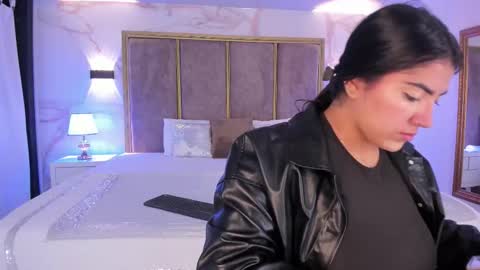 Paulina online show from 10/26/25, 10:21