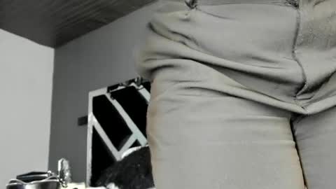 Snapshot of paulinaduarte_ chatting on 05/27/26, 11:40 Paulina online show from 05/27/26, 11:40