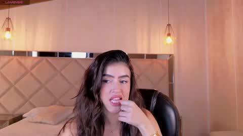 Snapshot of paulinasantosx chatting on 05/17/26, 05:42 Paulina Santos online show from 05/17/26, 05:42