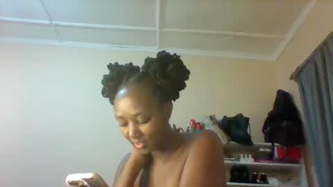 Snapshot of pauline19932016 chatting on 11/16/25, 03:34 pauline19932016 online show from 11/16/25, 03:34