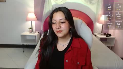 Snapshot of pauliss_ chatting on 10/06/25, 11:51 Maria Paula online show from 10/06/25, 11:51