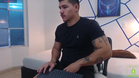 Snapshot of paulo_allen chatting on 12/30/24, 12:52 Paulo online show from 12/30/24, 12:52