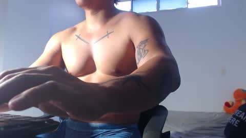 Snapshot of paulo_allen chatting on 11/12/25, 11:21 Paulo online show from 11/12/25, 11:21