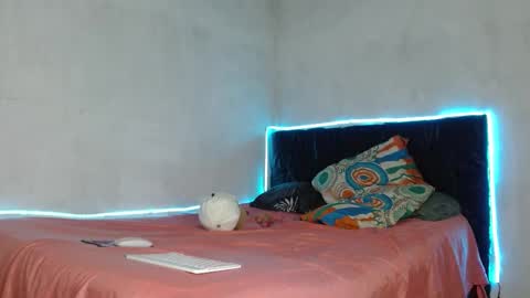 paulosex12 online show from 10/21/25, 01:39