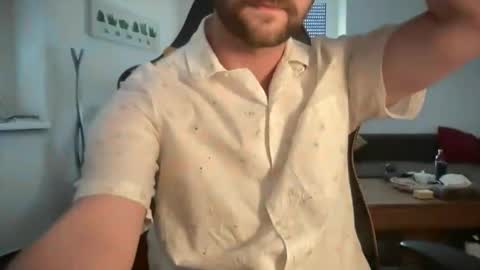 love bush online show from 05/09/26, 03:39