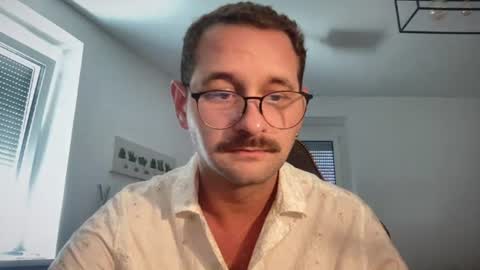 Snapshot of paulsimpsn chatting on 07/18/26, 12:09 love bush online show from 07/18/26, 12:09