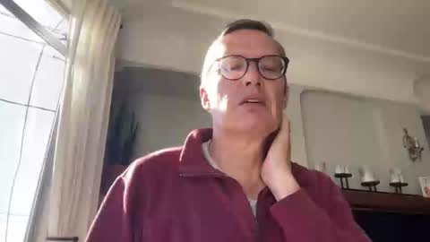 Snapshot of paulwill2377 chatting on 10/17/25, 06:32 paulwill2377 online show from 10/17/25, 06:32