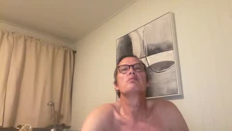 Snapshot of paulwill2377 chatting on 12/02/25, 02:17 paulwill2377 online show from 12/02/25, 02:17