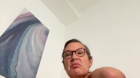 Snapshot of paulwill2377 chatting on 12/22/25, 08:06 paulwill2377 online show from 12/22/25, 08:06