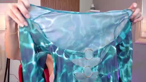 Snapshot of pauly_dolll chatting on 02/21/25, 10:26 Pauly online show from 02/21/25, 10:26