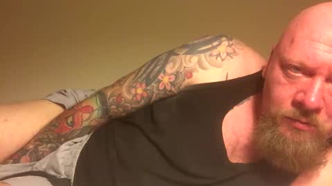 Snapshot of paulyb445 chatting on 11/07/25, 04:01 paulyb445 online show from 11/07/25, 04:01