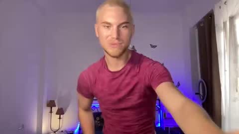 Snapshot of pavel_rey chatting on 07/11/26, 10:07 pavel_rey online show from 07/11/26, 10:07