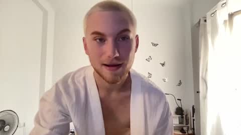 Snapshot of pavel_rey chatting on 07/12/26, 02:08 pavel_rey online show from 07/12/26, 02:08
