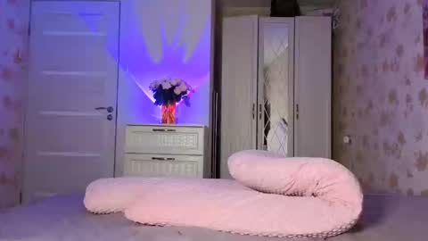 PawsClawss online show from 12/20/25, 11:34