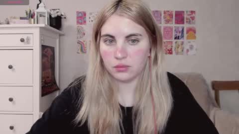 Allisses online show from 03/10/25, 06:23