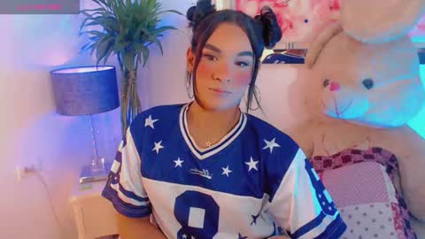 Snapshot of paytoncamila chatting on 10/23/25, 06:45 Payton online show from 10/23/25, 06:45
