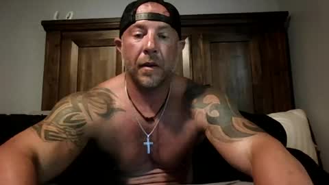 Snapshot of paytondaniel44 chatting on 07/21/26, 01:46 paytondaniel44 online show from 07/21/26, 01:46