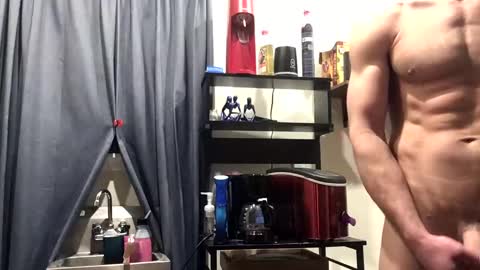 Snapshot of pduke81 chatting on 12/27/24, 12:18 Hung sung Hero online show from 12/27/24, 12:18