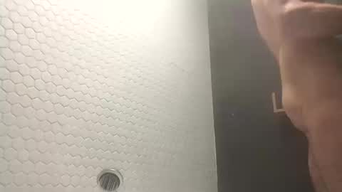 Snapshot of pduke81 chatting on 10/11/25, 02:44 Hung sung Hero online show from 10/11/25, 02:44