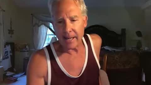 peacemakerone1 online show from 10/20/25, 06:19