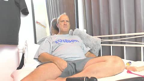 Snapshot of peacetous chatting on 01/04/25, 04:44 Marc online show from 01/04/25, 04:44