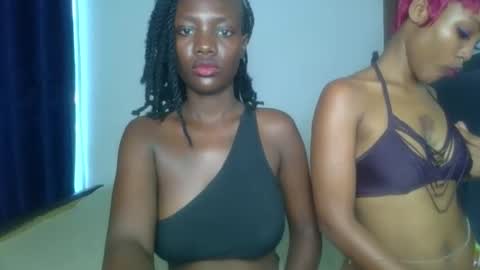 Snapshot of peach_ebonny chatting on 04/15/26, 10:00 peach_ebonny online show from 04/15/26, 10:00