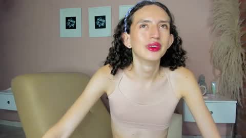 peach tyron online show from 01/09/25, 10:52