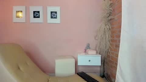 peach tyron online show from 01/20/25, 10:59