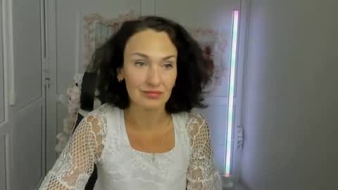 Snapshot of peachboomm chatting on 06/26/26, 06:07 Christina online show from 06/26/26, 06:07