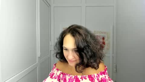 Snapshot of peachboomm chatting on 07/08/26, 12:20 Christina online show from 07/08/26, 12:20