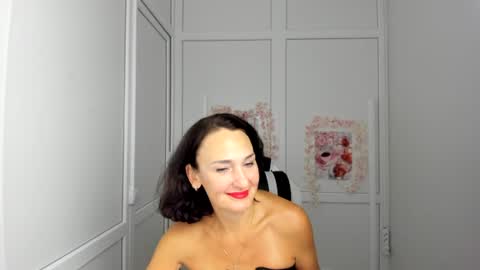 Snapshot of peachboomm chatting on 07/10/26, 05:34 Christina online show from 07/10/26, 05:34