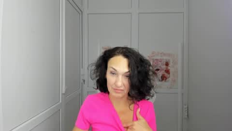 Snapshot of peachboomm chatting on 07/13/26, 12:19 Christina online show from 07/13/26, 12:19